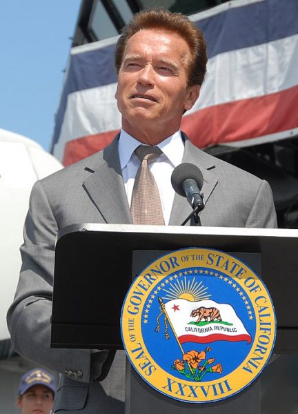 519px-ArnoldSchwarzeneggerSDJun10