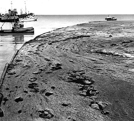 Jan. 28, 1969 - Santa Barbara Oil Spill Draws National Attention