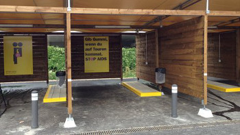 <a name="zurich-2013"></a>Aug. 26, 2013 - Zurich Launches Drive-in "Sex Boxes"